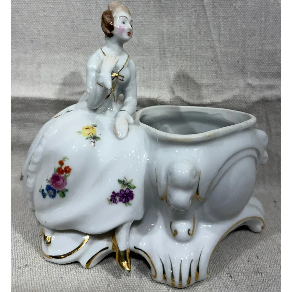 Vintage 1920s Dermay Fifth Avenue NY Porcelain Bath Powder Vanity Jar Lady